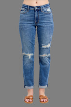 Load image into Gallery viewer, Vintage Wash Boyfriend Fit W/ Destroy
