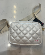 Load image into Gallery viewer, Quilted Pearl Uptown Makeup Junkie
